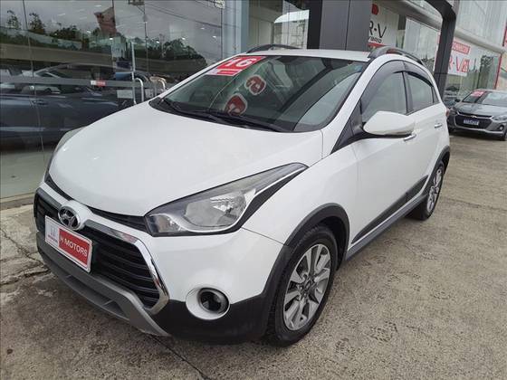 HYUNDAI HB20X 1.6 16V STYLE FLEX 4P MANUAL HYUNDAI HB20X 1.6 16V STYLE FLEX 4P MANUAL